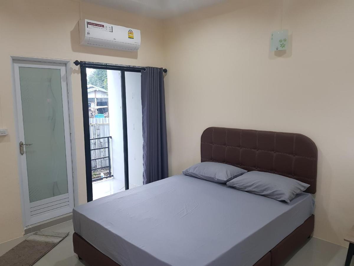 Room62 Lom Sak Exterior foto