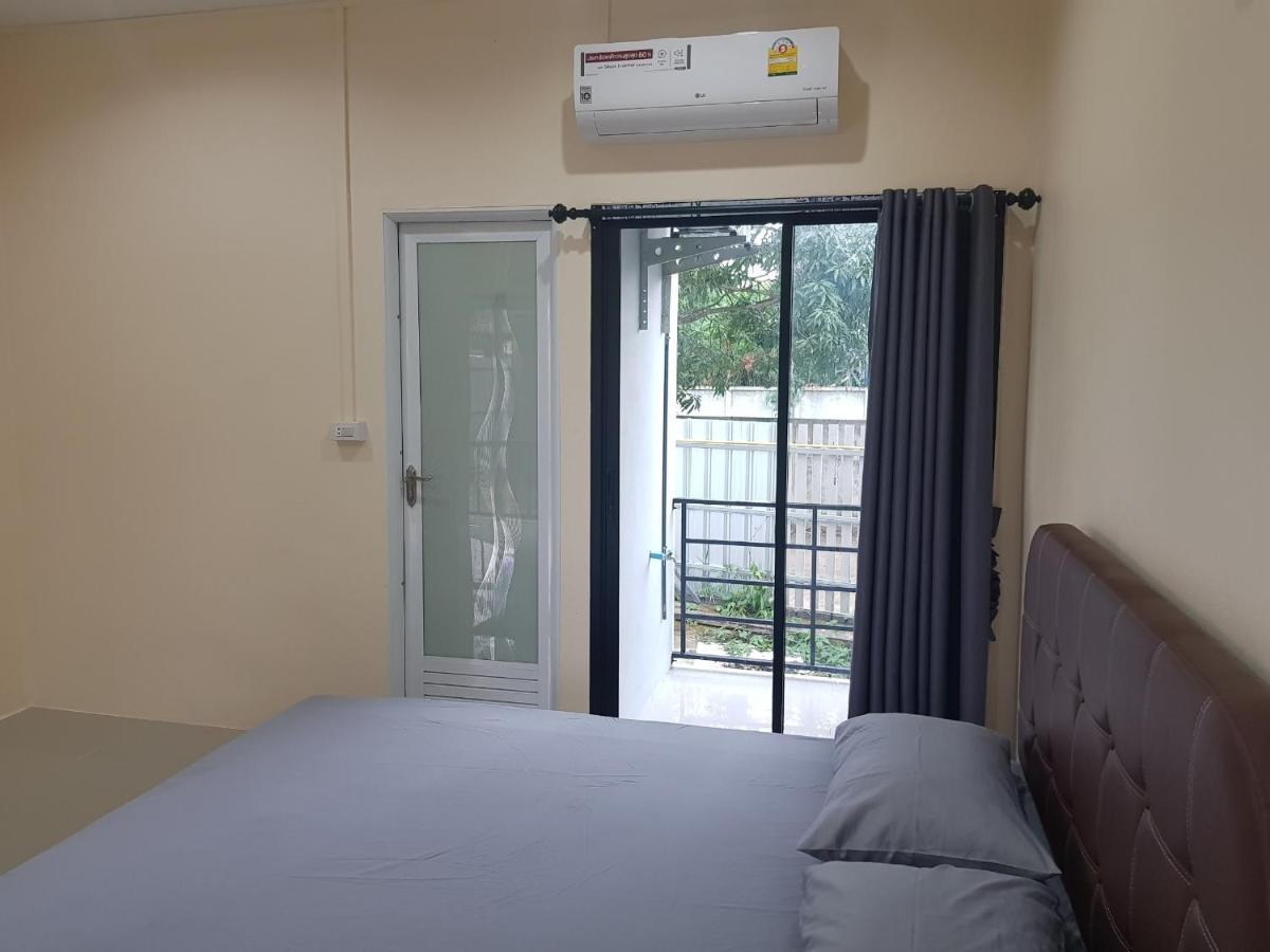 Room62 Lom Sak Exterior foto